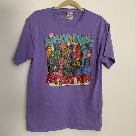 TAYLOR SWIFT- Eras Tour Concert T-Shirt Short Sleeve - Picture 1 of 4